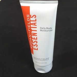 Rodan+Fields Essentials Daily Body Moisturizer New